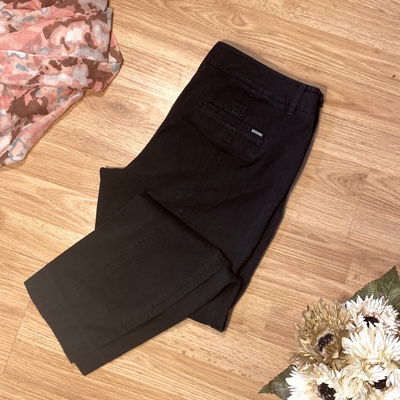 White House Black Market, Slim Leg Mid Rise Ankle Pants 25” inseam, black - Picture 2 of 4